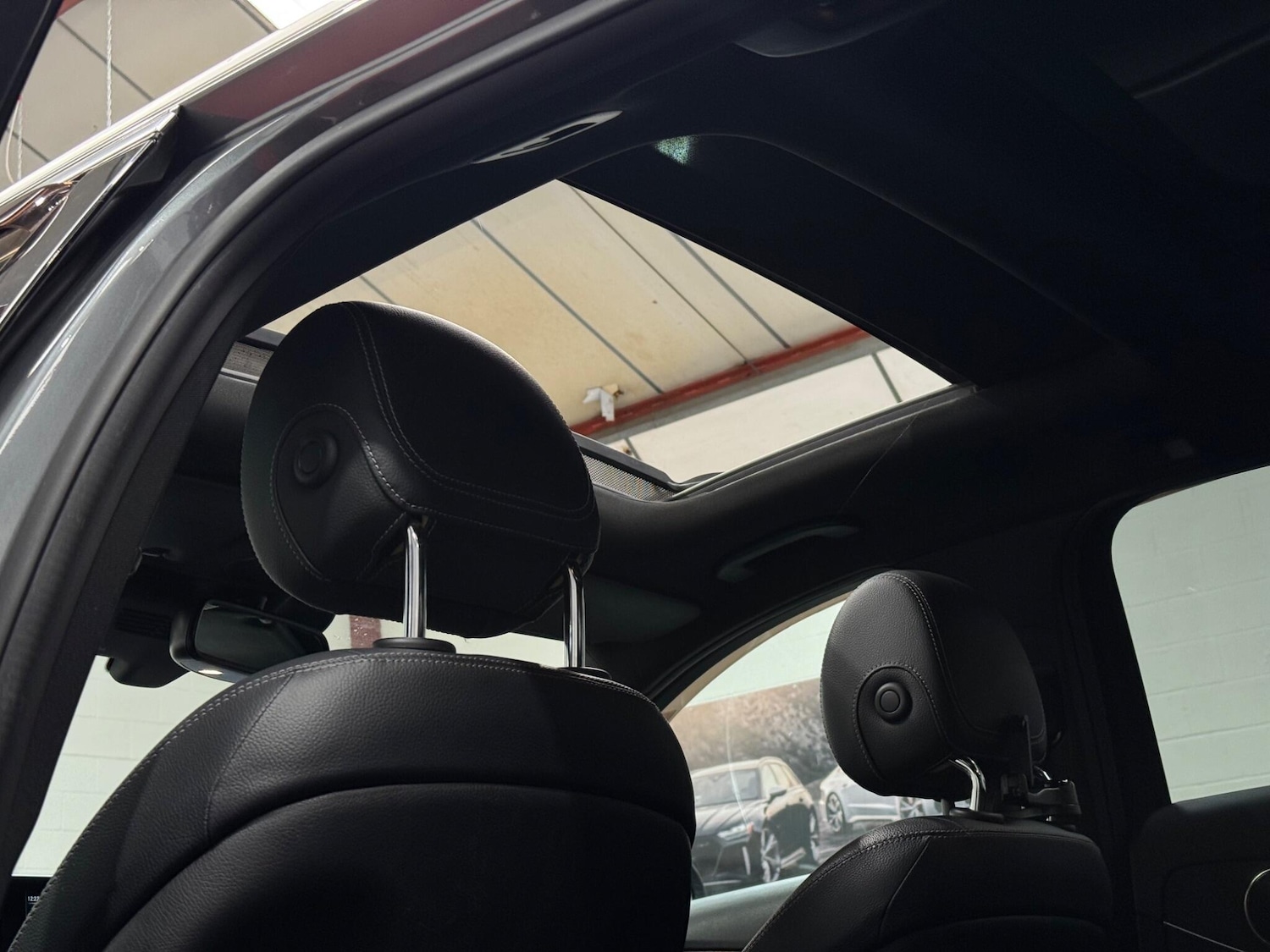 Used Mercedes-Benz C Class 2017 for sale - 76993967: Photo 14