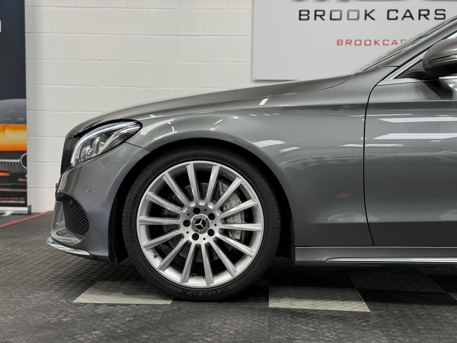 Used Mercedes-Benz C Class 2017 for sale - 76993967: Photo 3