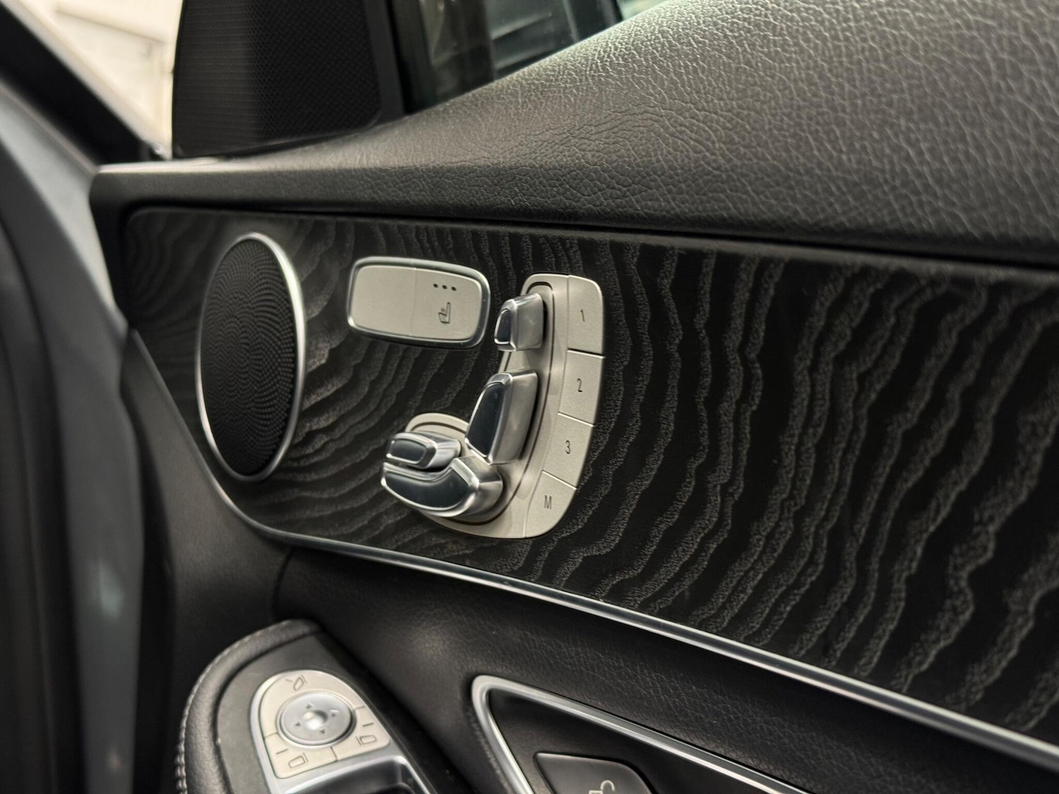 Used Mercedes-Benz C Class 2017 for sale - 76993967: Photo 8