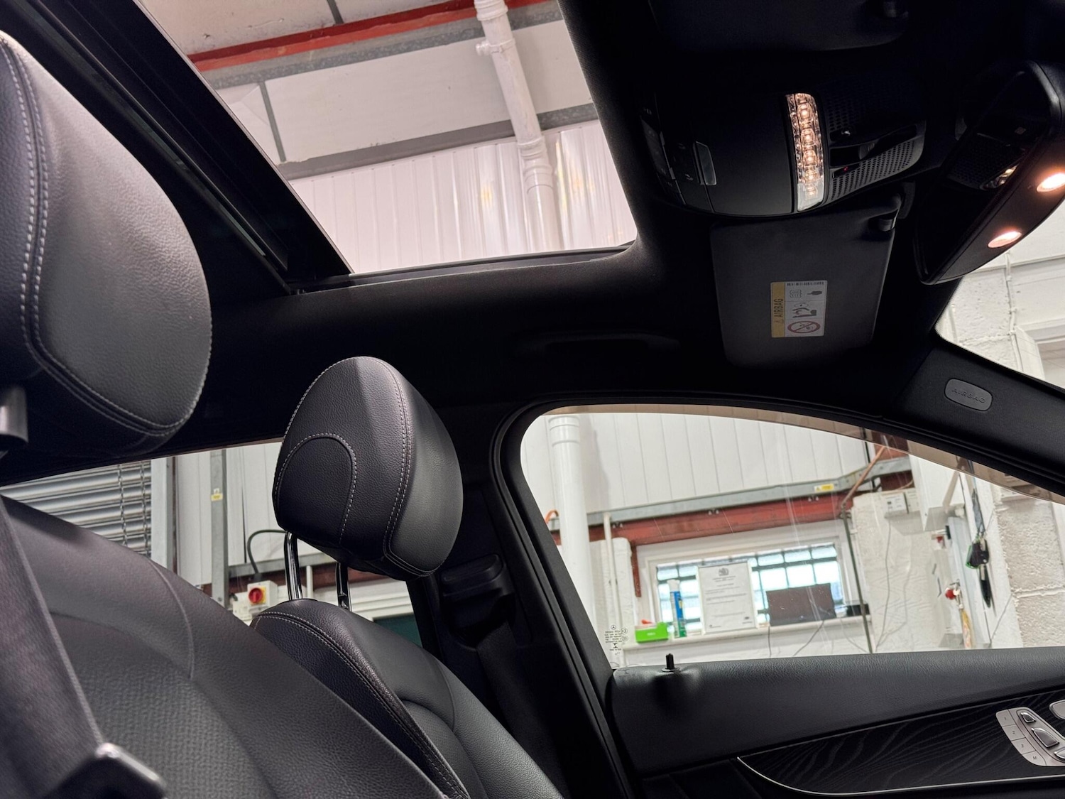 Used Mercedes-Benz C Class 2017 for sale - 76993967: Photo 9