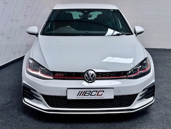 Used Volkswagen Golf 2019 for sale - 79442604: Photo