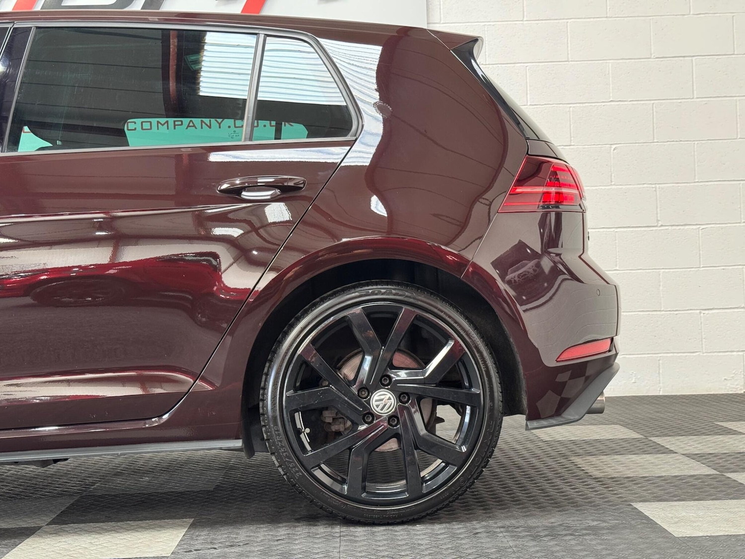 Used Volkswagen Golf 2017 for sale - 76942660: Photo 24