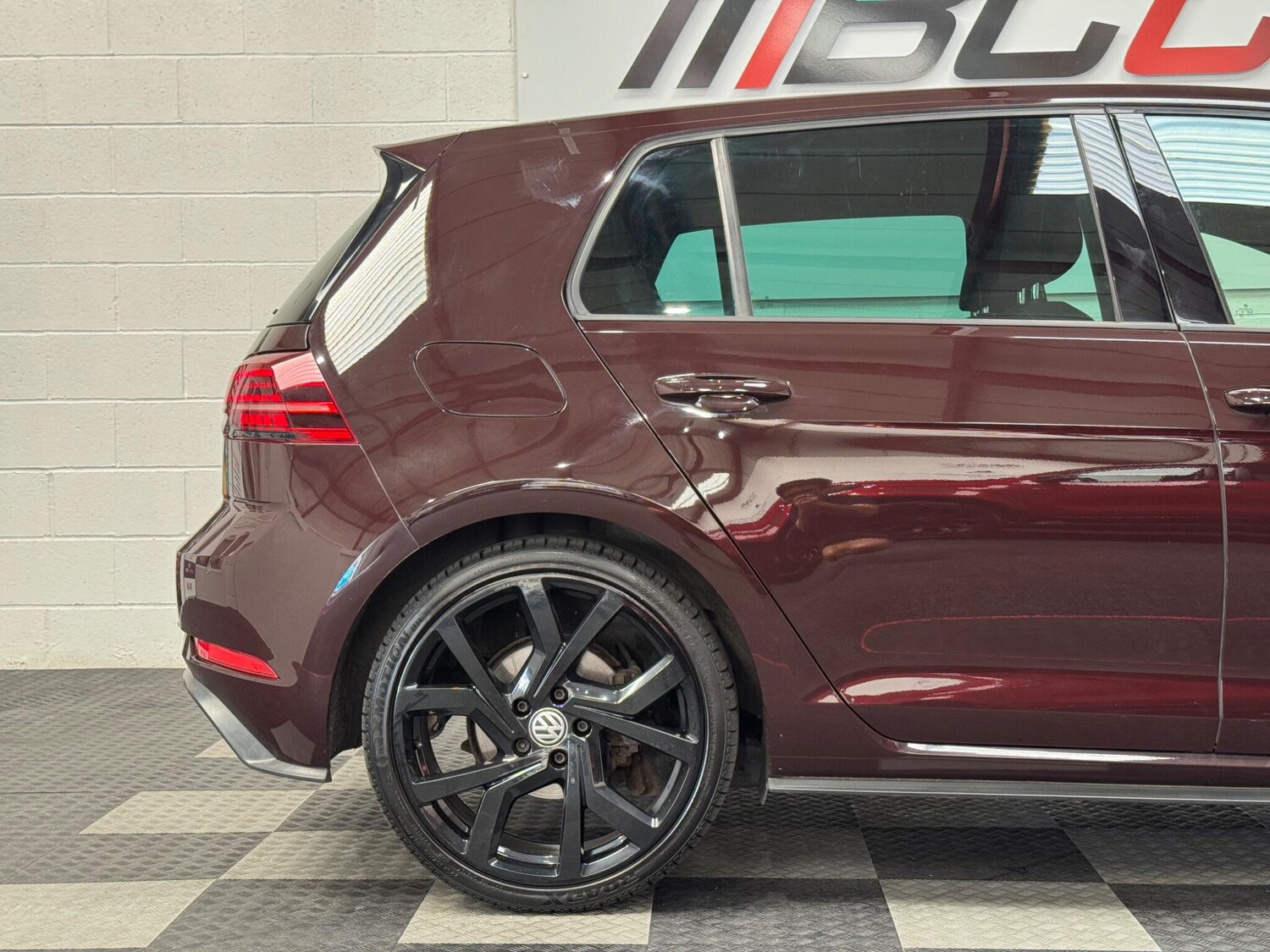 Used Volkswagen Golf 2017 for sale - 76942660: Photo 41