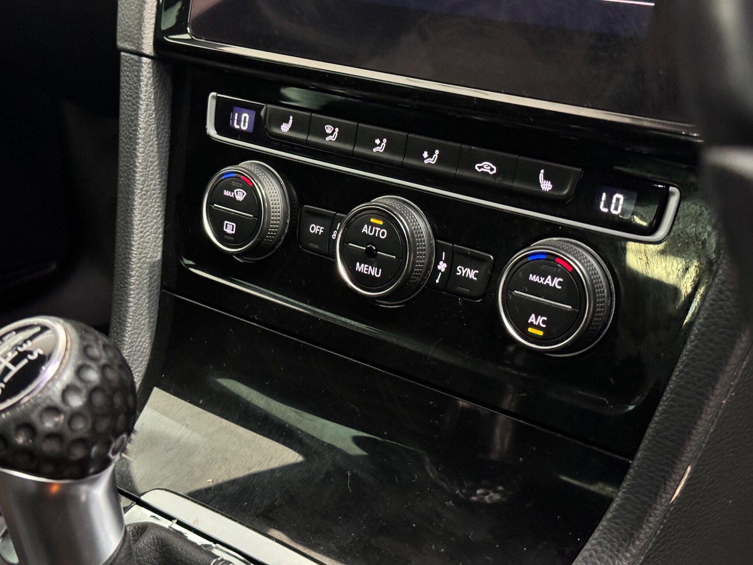 Used Volkswagen Golf 2017 for sale - 76942660: Photo 48