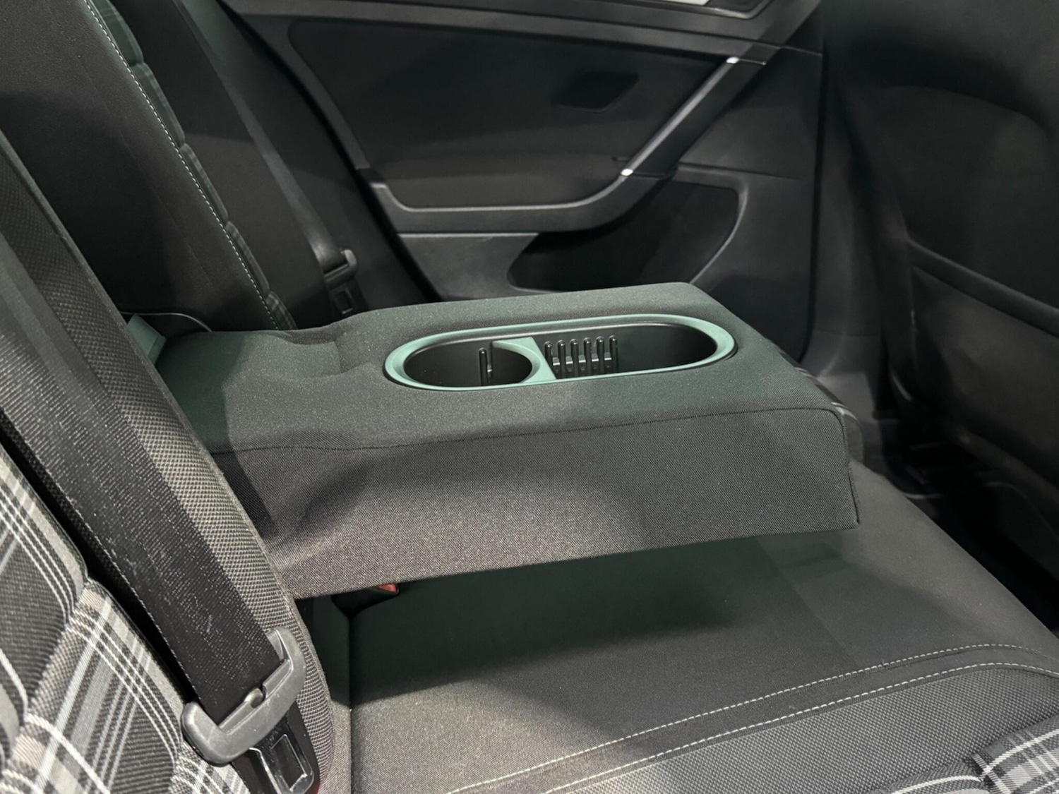 Used Volkswagen Golf 2017 for sale - 76942660: Photo 49