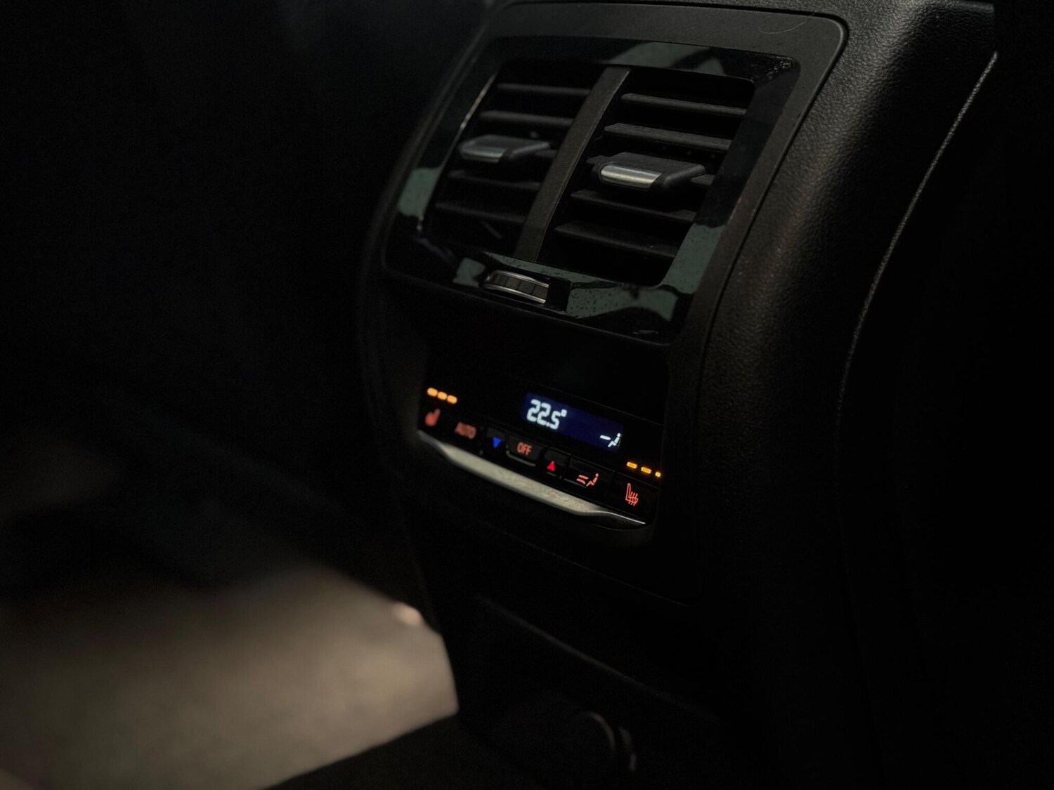 Used BMW X4 for sale - 77924935: Photo 24