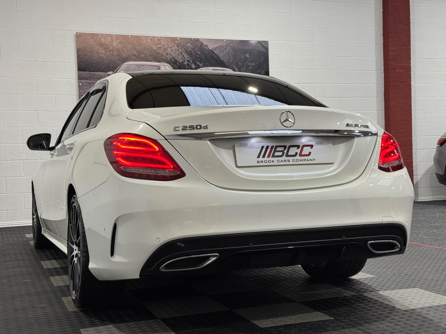 Used Mercedes-Benz C Class 2017 for sale - 76965387: Photo 3