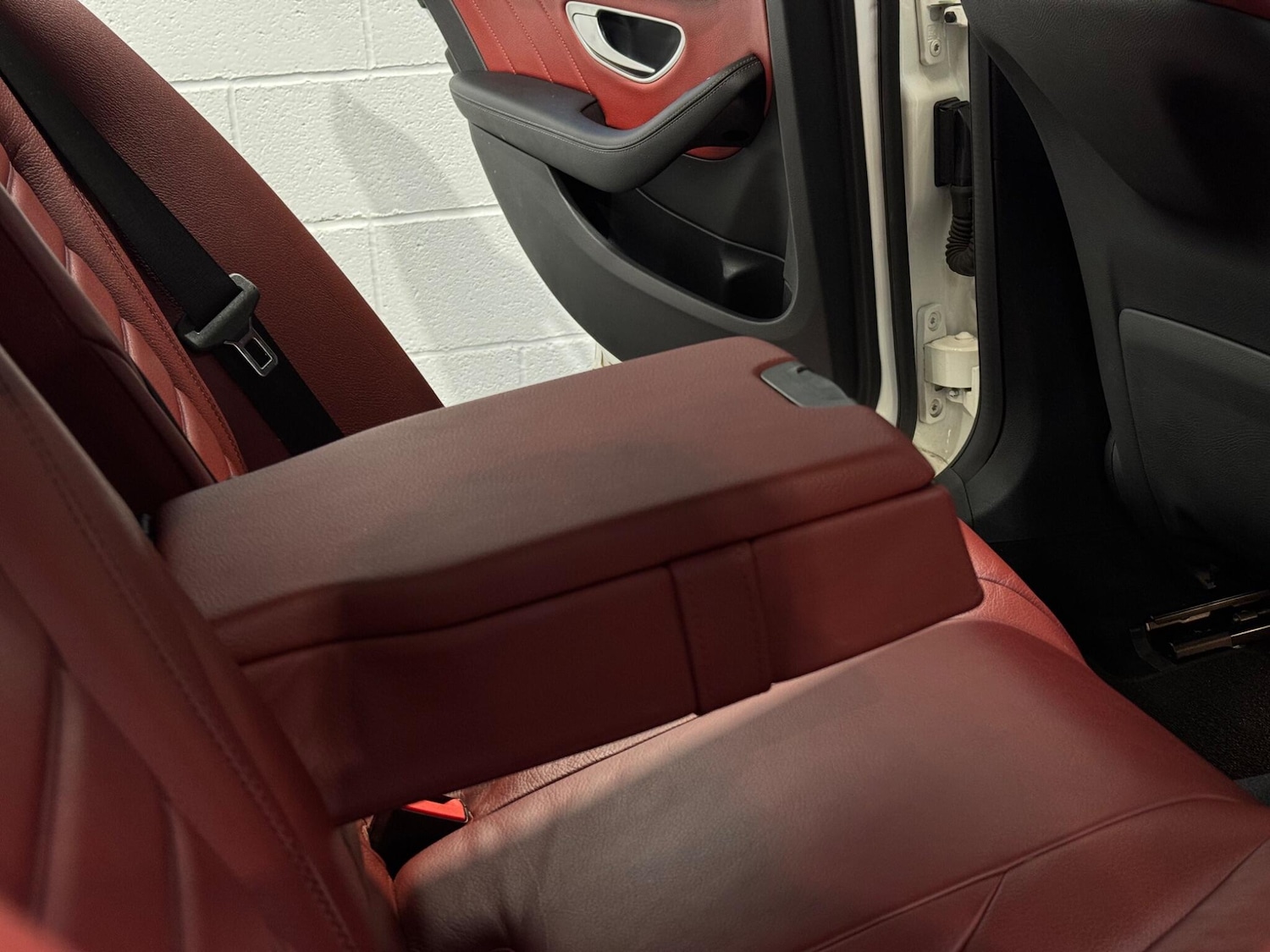 Used Mercedes-Benz C Class 2017 for sale - 76965387: Photo 77