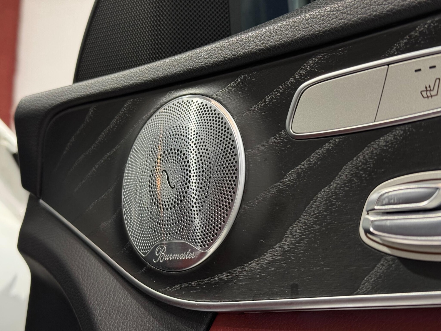 Used Mercedes-Benz C Class 2017 for sale - 76965387: Photo 8