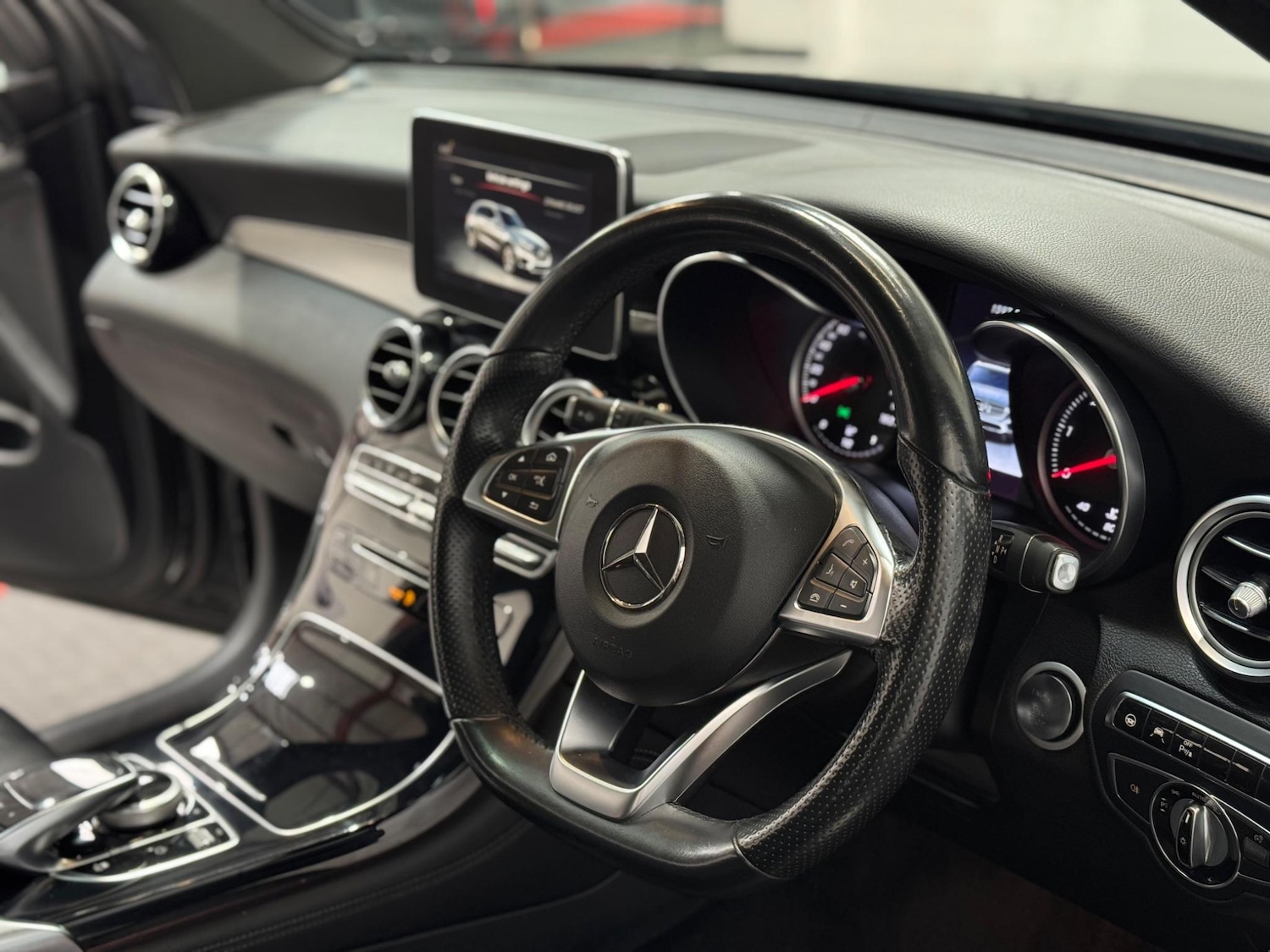 Used Mercedes-Benz GLC 2016 for sale - 77156806: Photo 16