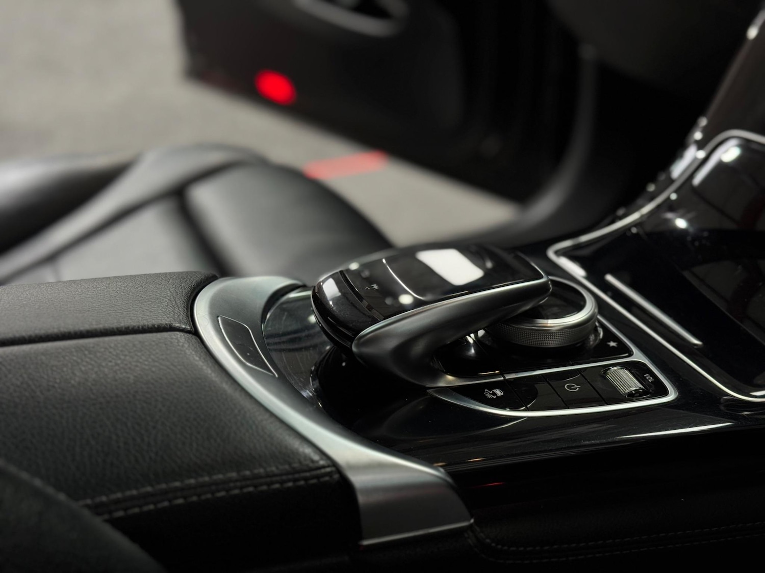 Used Mercedes-Benz GLC 2016 for sale - 77156806: Photo 26