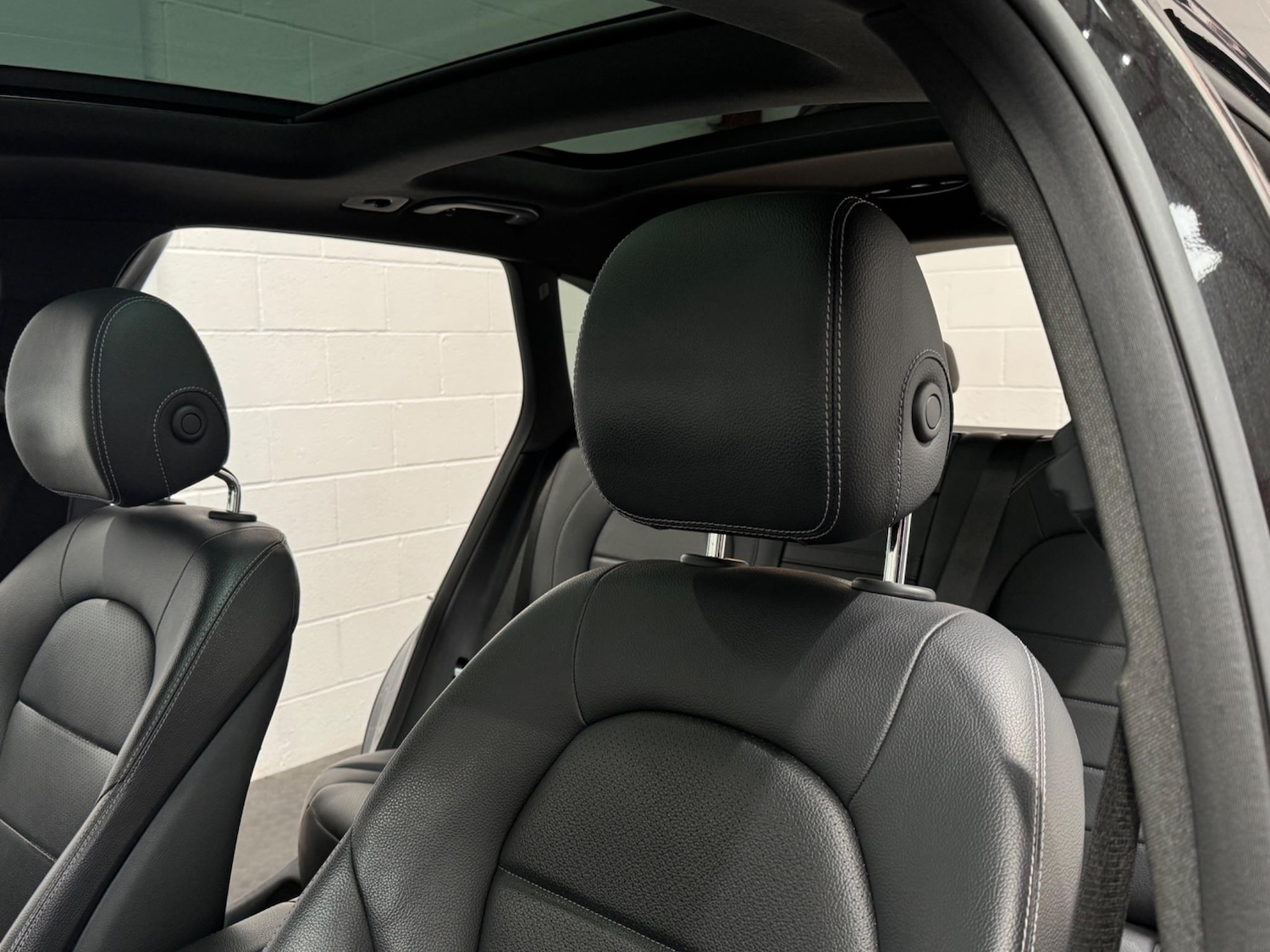 Used Mercedes-Benz GLC 2016 for sale - 77156806: Photo 52