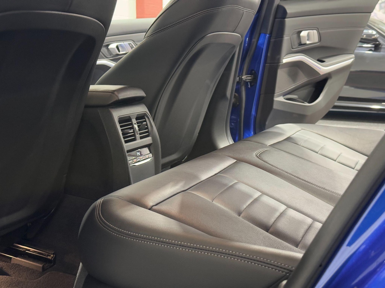 Used BMW 3 Series 2021 for sale - 77840012: Photo 27