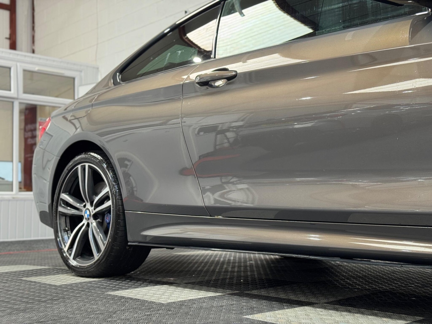 Used BMW 4 Series 2017 for sale - 76573609: Photo 77