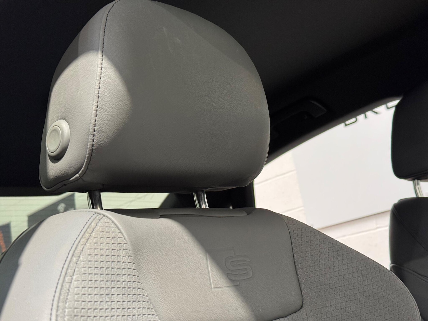 Used Audi A4 for sale - 76994299: Photo 13