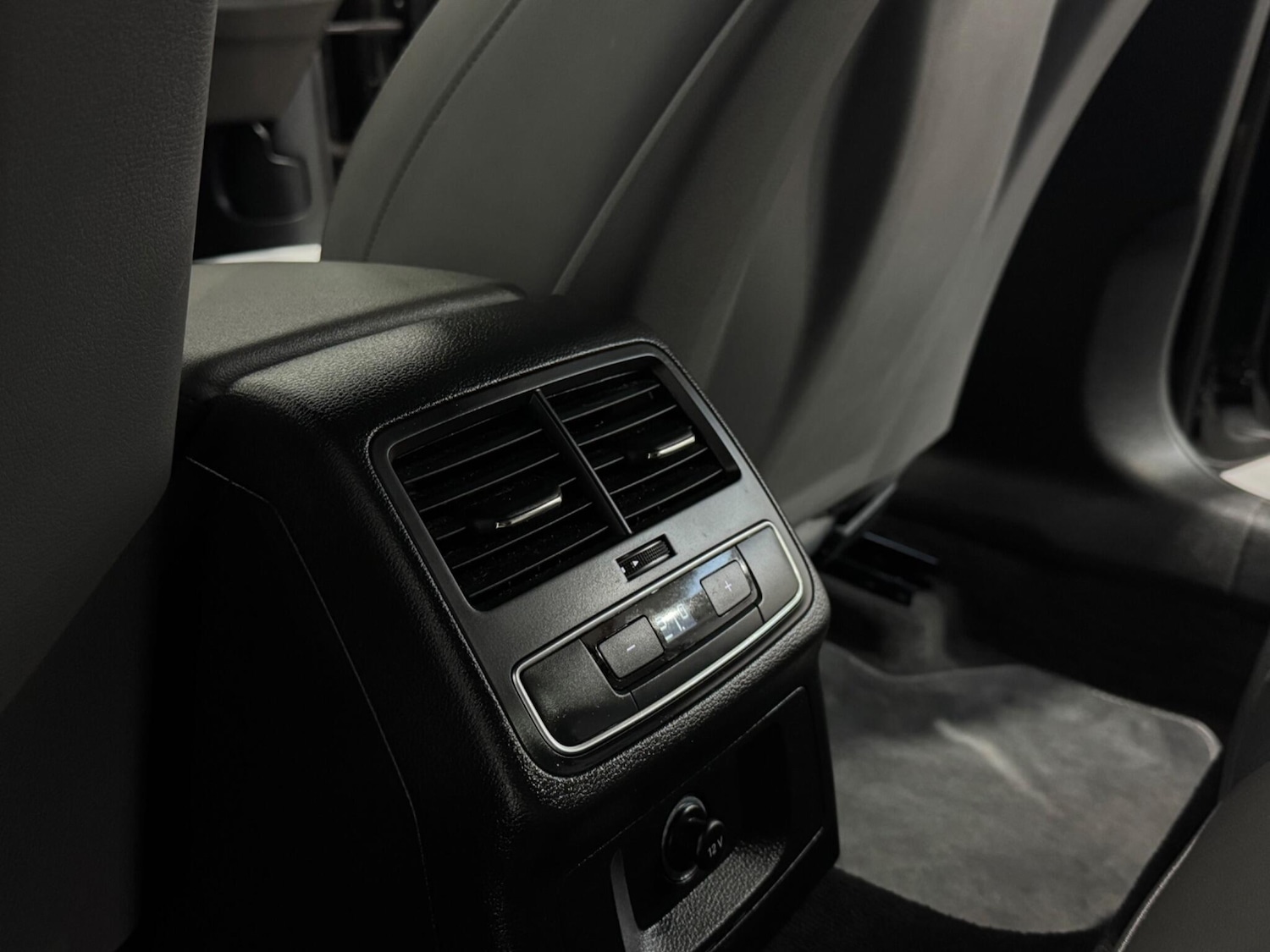 Used Audi A4 for sale - 76994299: Photo 15