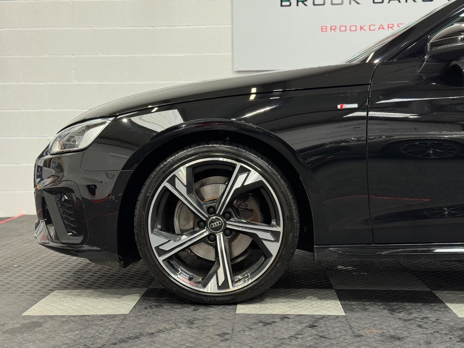 Used Audi A4 for sale - 76994299: Photo 21