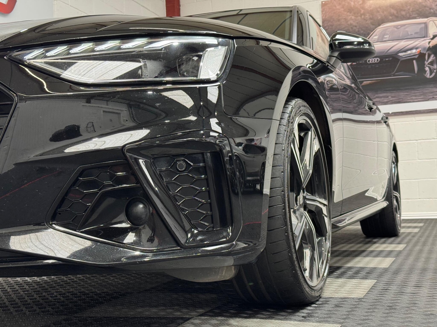 Used Audi A4 for sale - 76994299: Photo 39