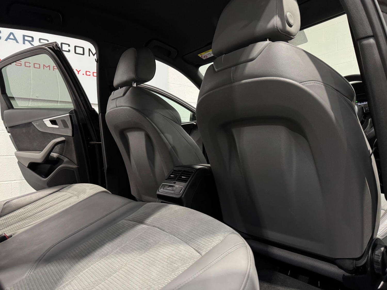 Used Audi A4 for sale - 76994299: Photo 50