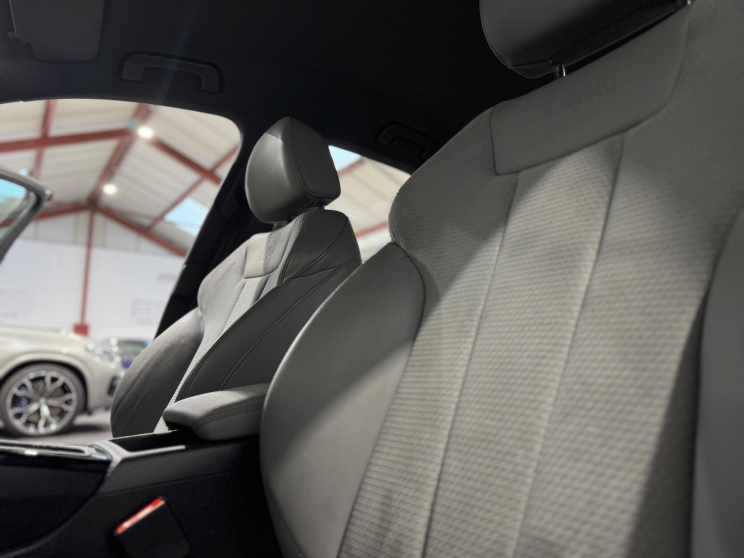 Used Audi A4 for sale - 76994299: Photo 51