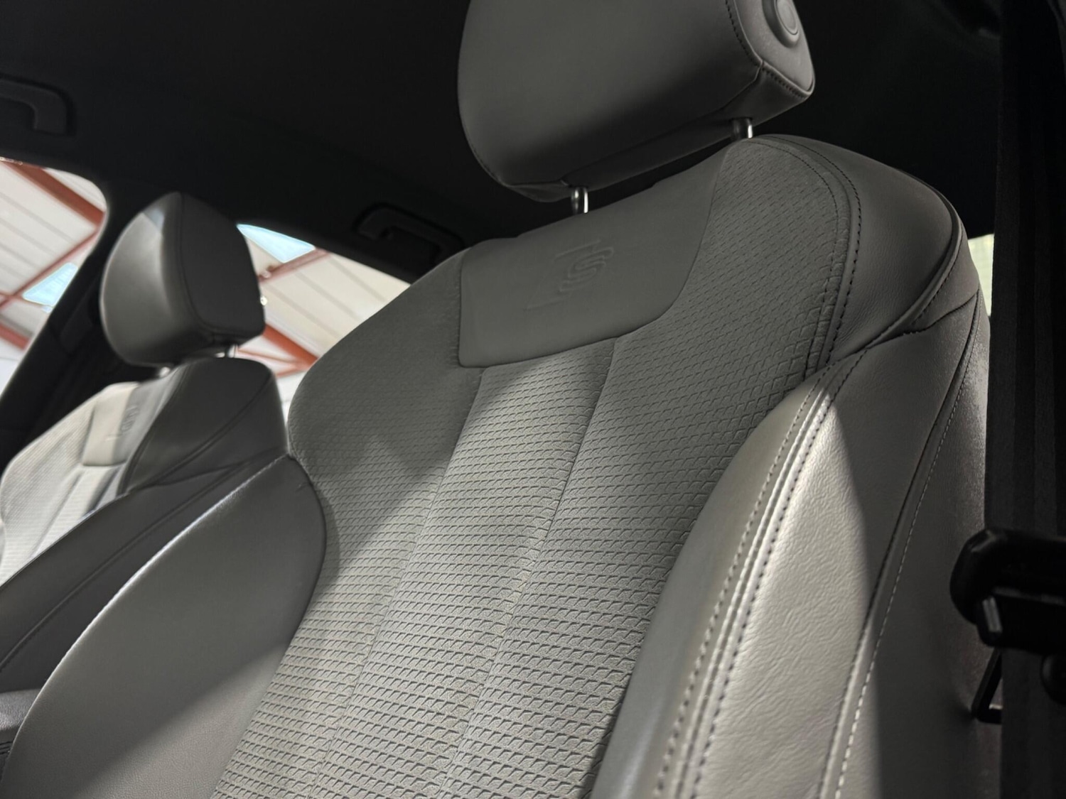 Used Audi A4 for sale - 76994299: Photo 55