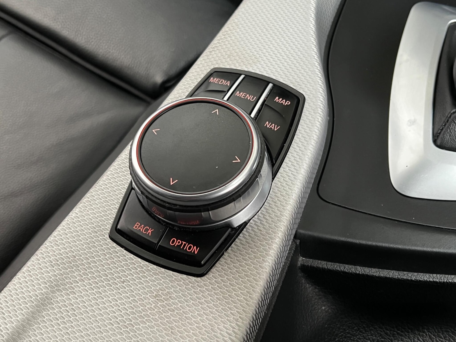 Used BMW 3 Series 2017 for sale - 77142971: Photo 38