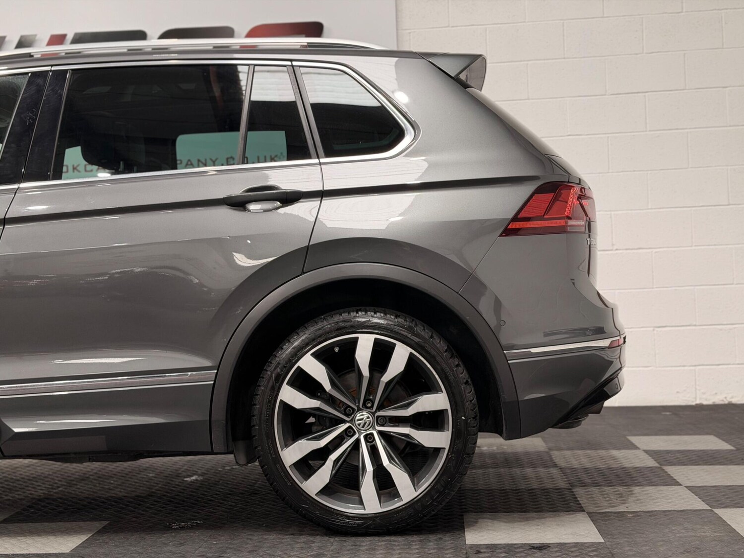 Used Volkswagen Tiguan 2018 for sale - 78058652: Photo 42