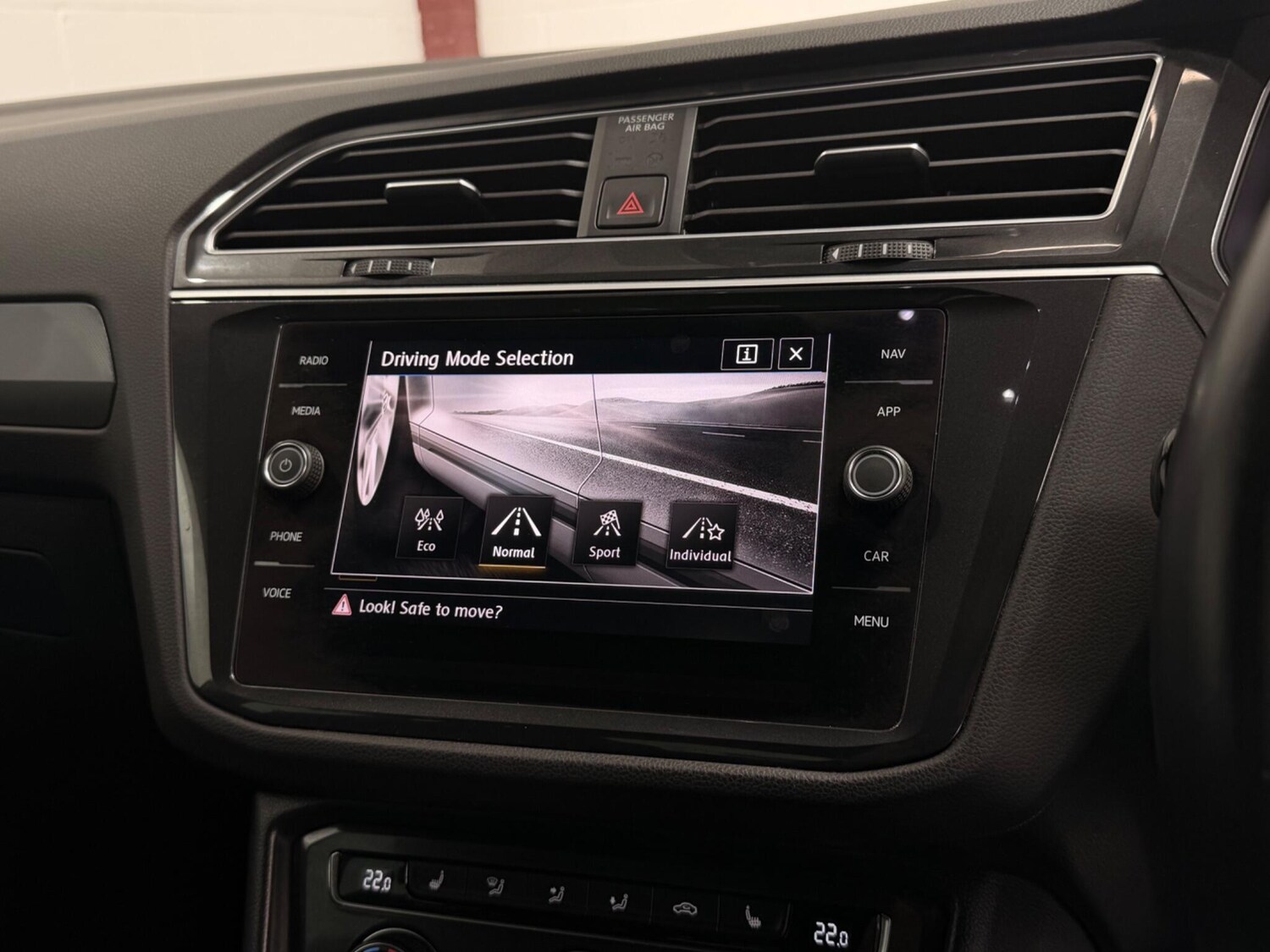 Used Volkswagen Tiguan 2018 for sale - 78058652: Photo 51