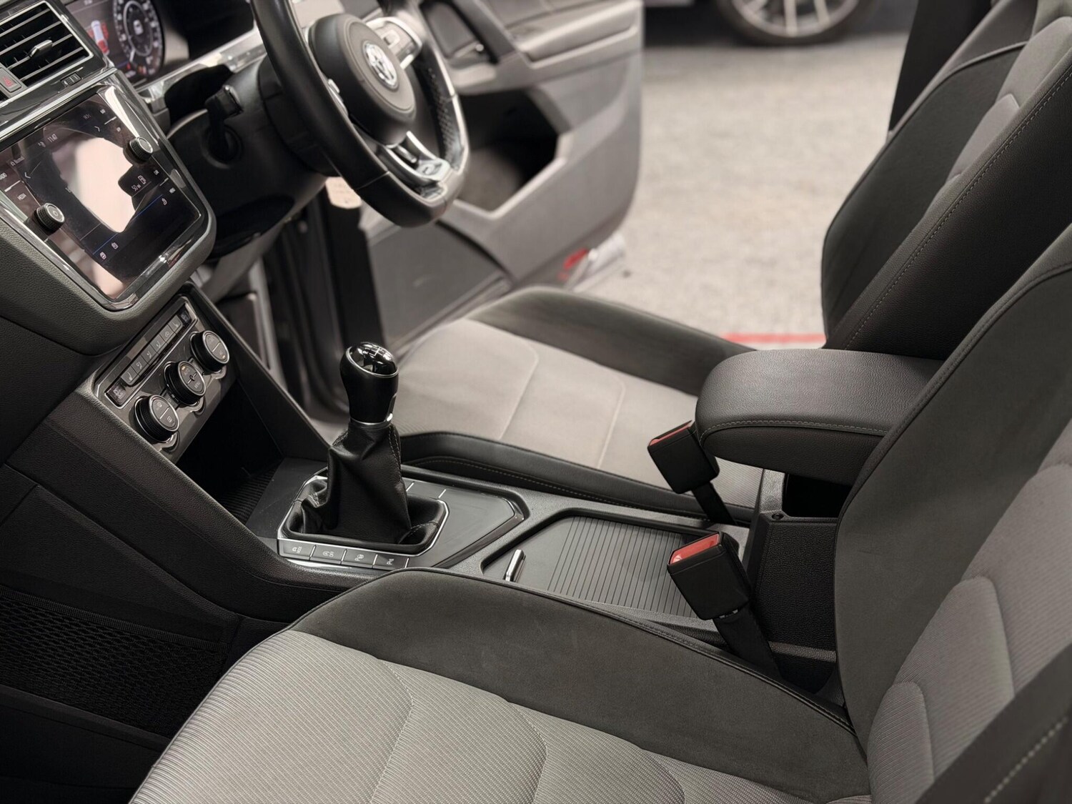 Used Volkswagen Tiguan 2018 for sale - 78058652: Photo 60