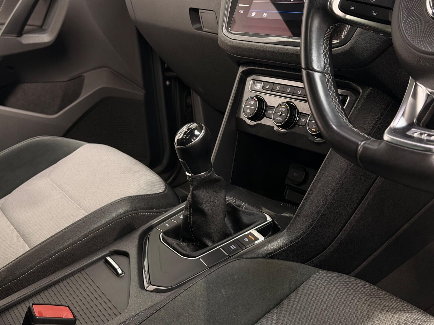 Used Volkswagen Tiguan 2018 for sale - 78058652: Photo 74