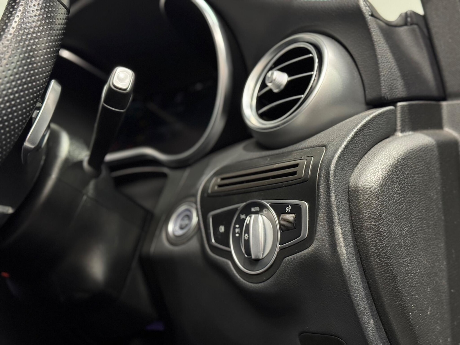 Used Mercedes-Benz GLC 2021 for sale - 76839959: Photo 13