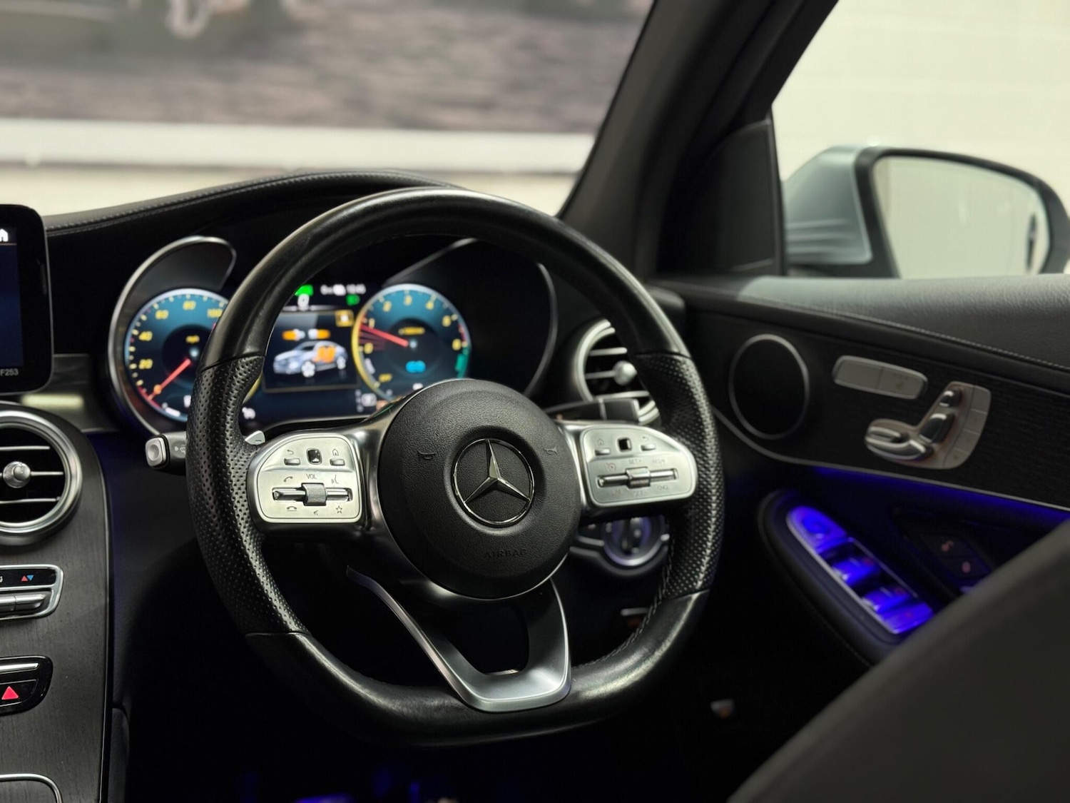 Used Mercedes-Benz GLC 2021 for sale - 76839959: Photo 43