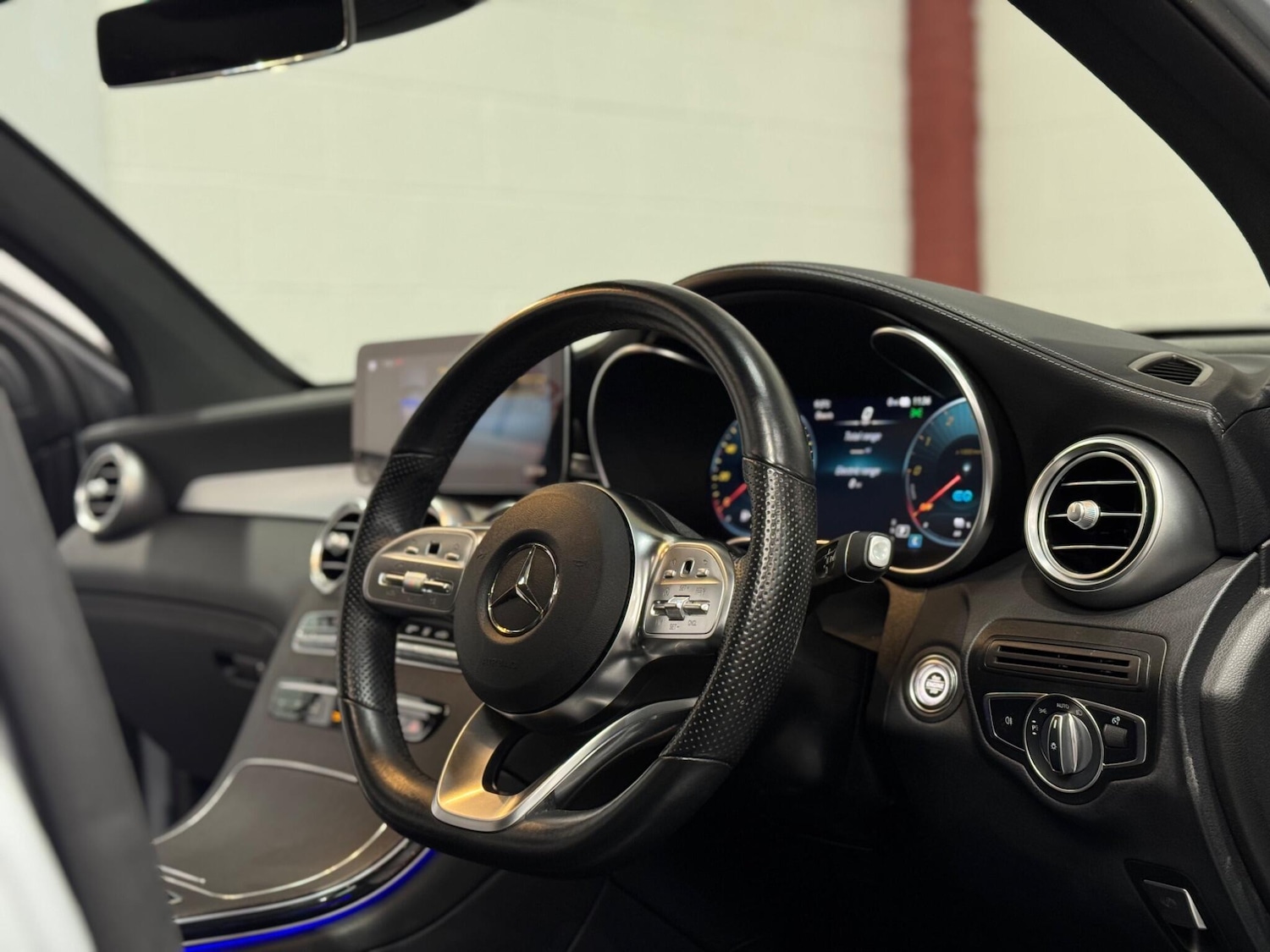 Used Mercedes-Benz GLC 2021 for sale - 76839959: Photo 63