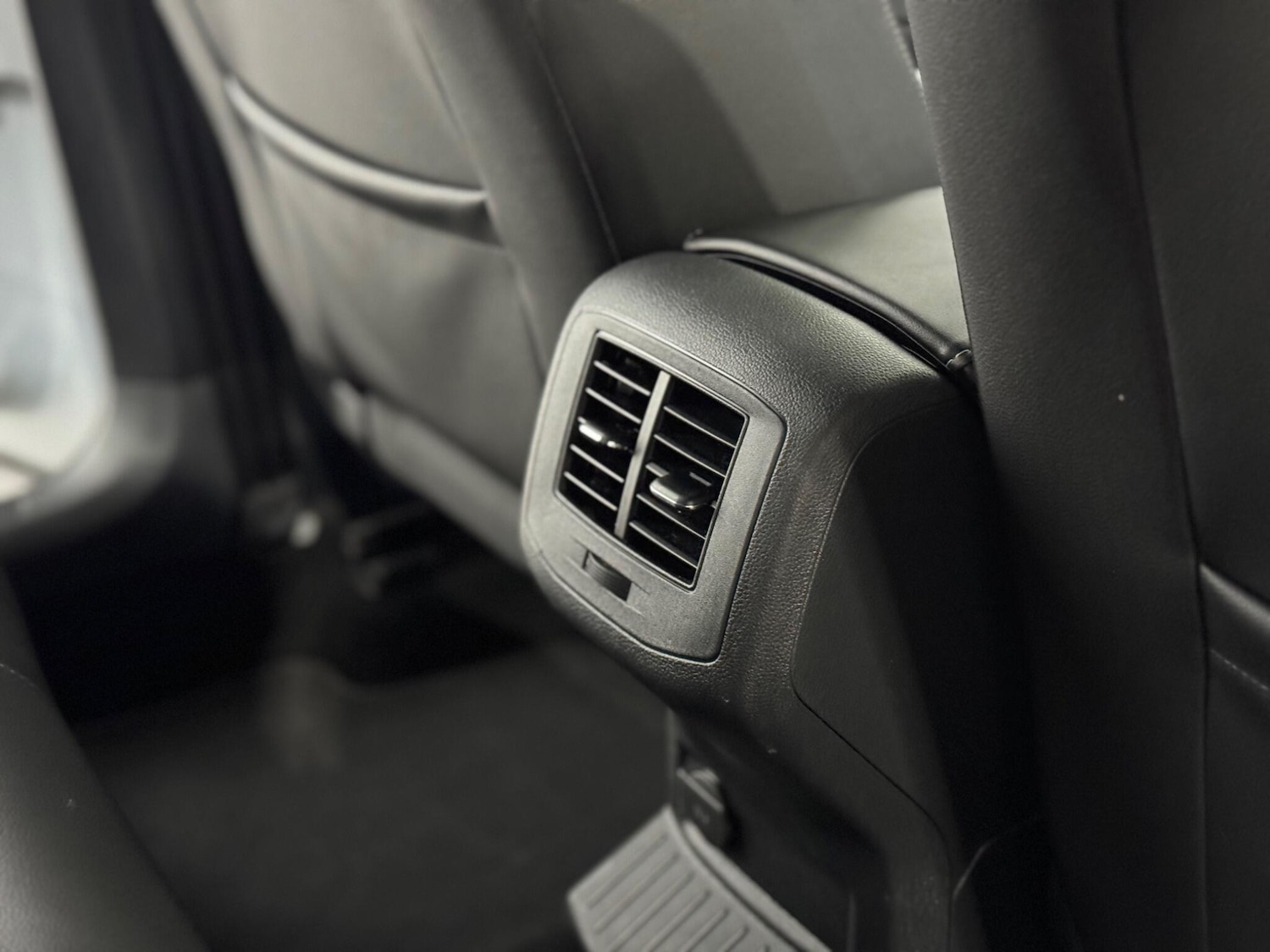 Used Volkswagen T-Roc 2019 for sale - 77016813: Photo 38