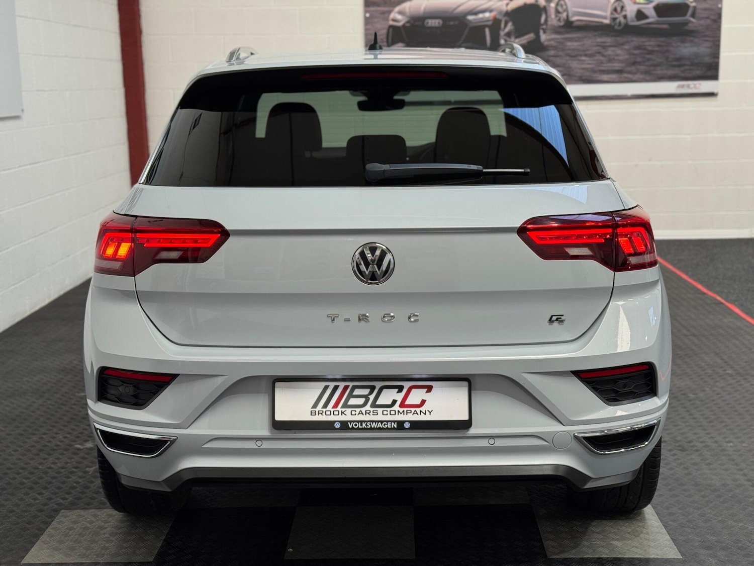 Used Volkswagen T-Roc 2019 for sale - 77016813: Photo 4