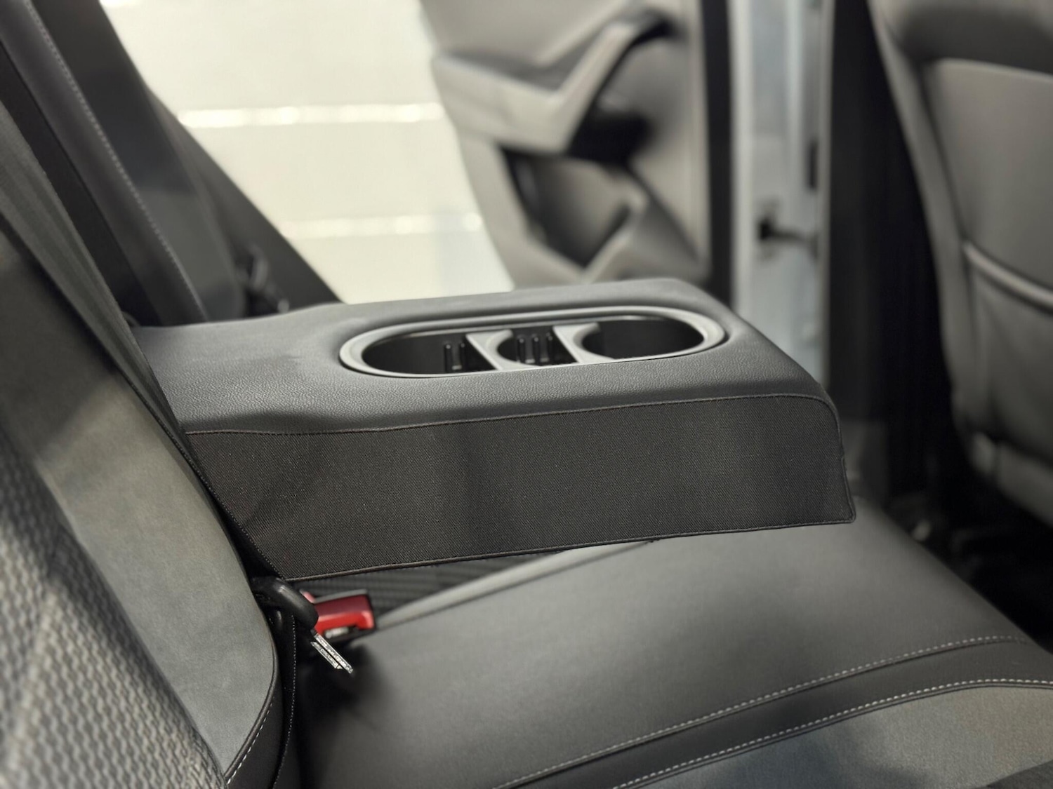 Used Volkswagen T-Roc 2019 for sale - 77016813: Photo 59