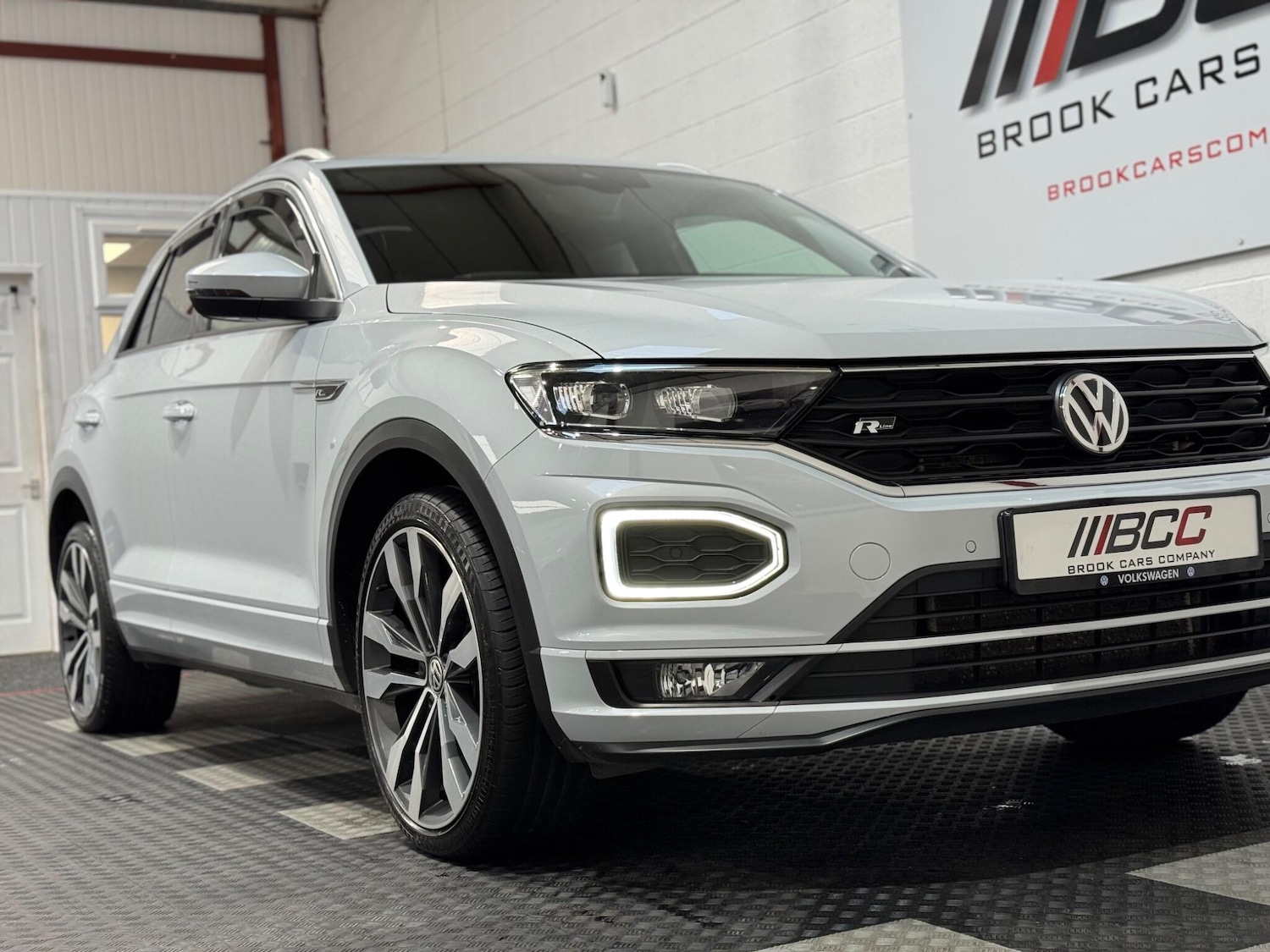 Used Volkswagen T-Roc 2019 for sale - 77016813: Photo 8