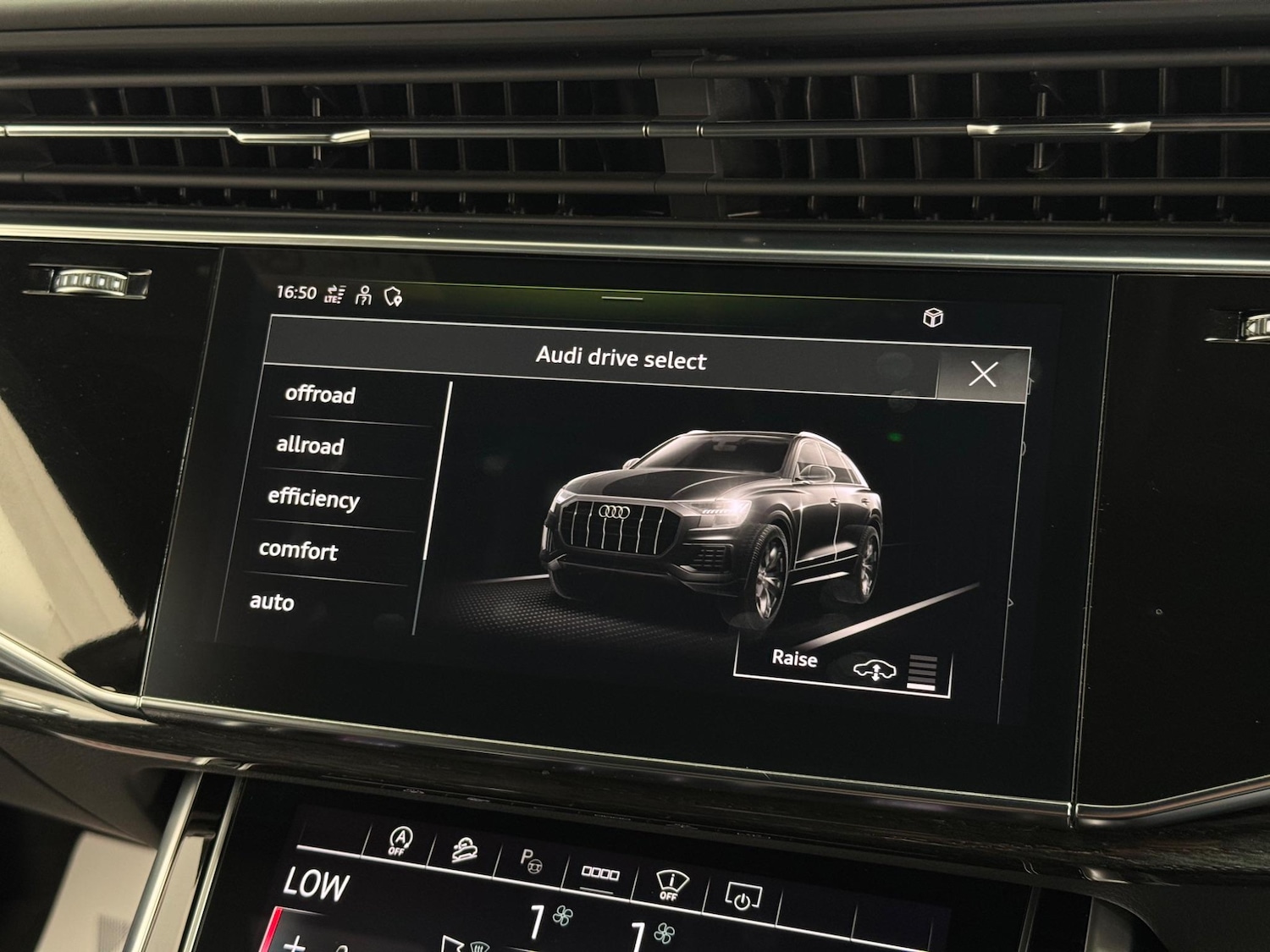 Used Audi Q8 for sale - 78020460: Photo 41