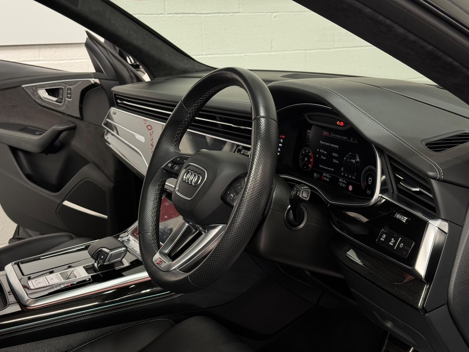 Used Audi Q8 for sale - 78020460: Photo 61