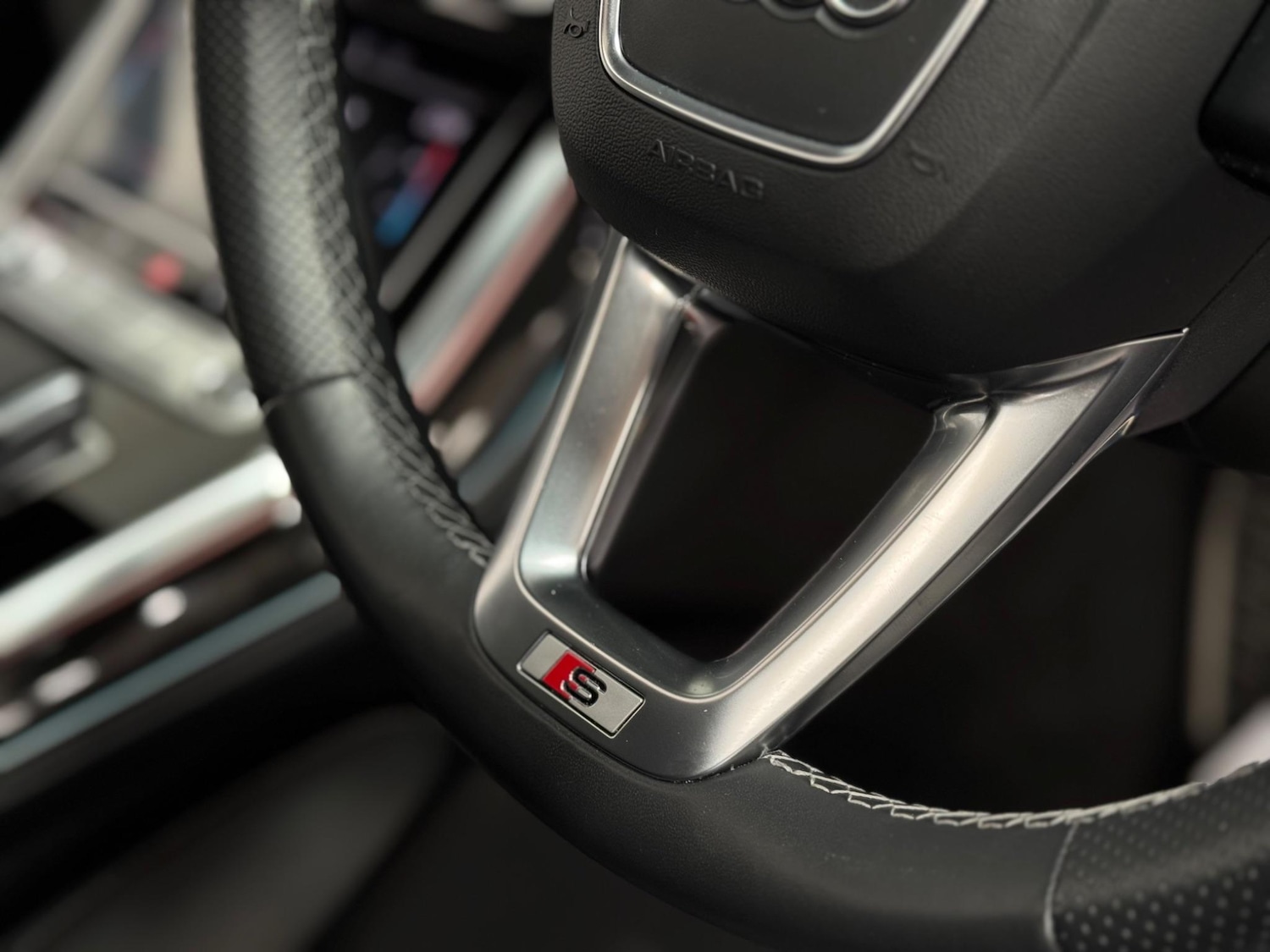 Used Audi Q8 for sale - 78020460: Photo 64