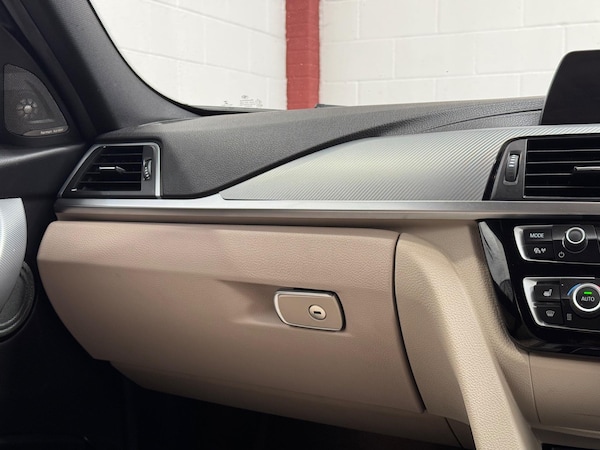 Used BMW 3 Series 2018 for sale - 75481468: Photo 32