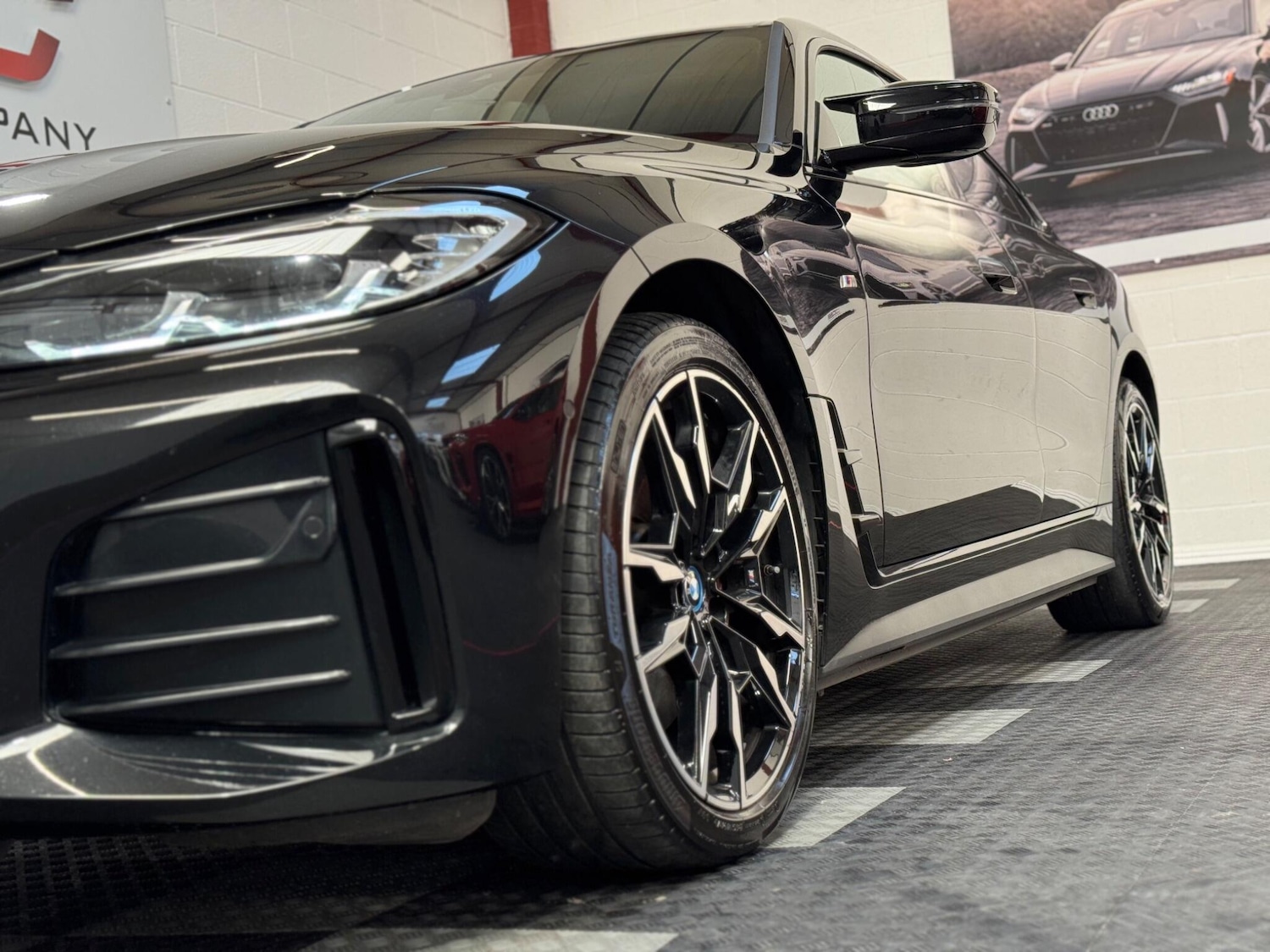 Used BMW i4 2022 for sale - 76633185: Photo 44