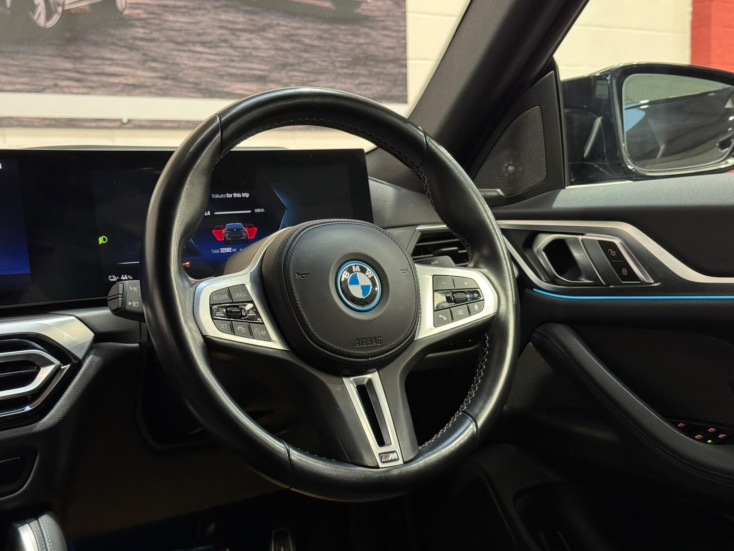 Used BMW i4 2022 for sale - 76633185: Photo 46