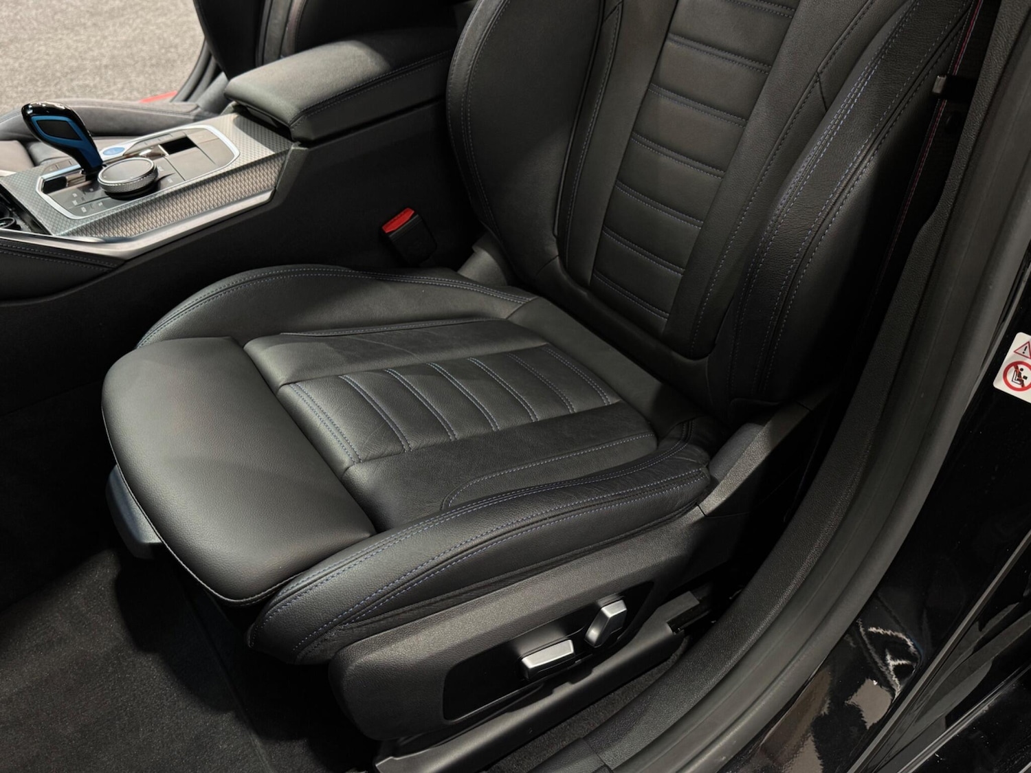 Used BMW i4 2022 for sale - 76633185: Photo 57