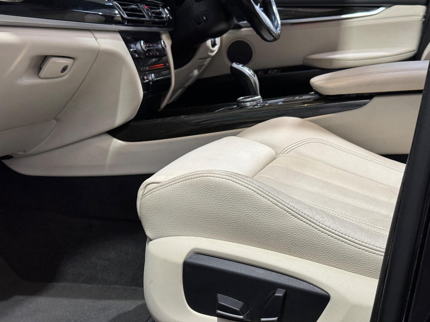 Used BMW X5 2015 for sale - 76388443: Photo 15