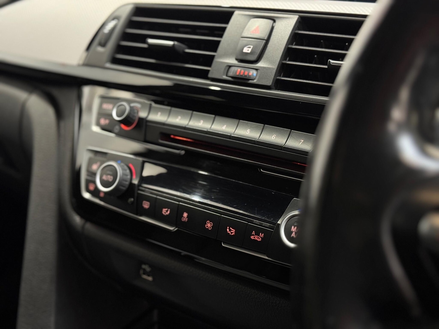 Used BMW 3 Series 2017 for sale - 76371409: Photo 47