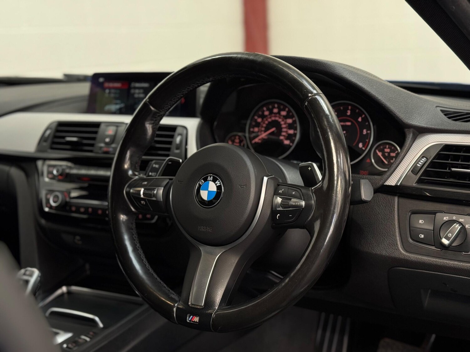 Used BMW 3 Series 2017 for sale - 76371409: Photo 60