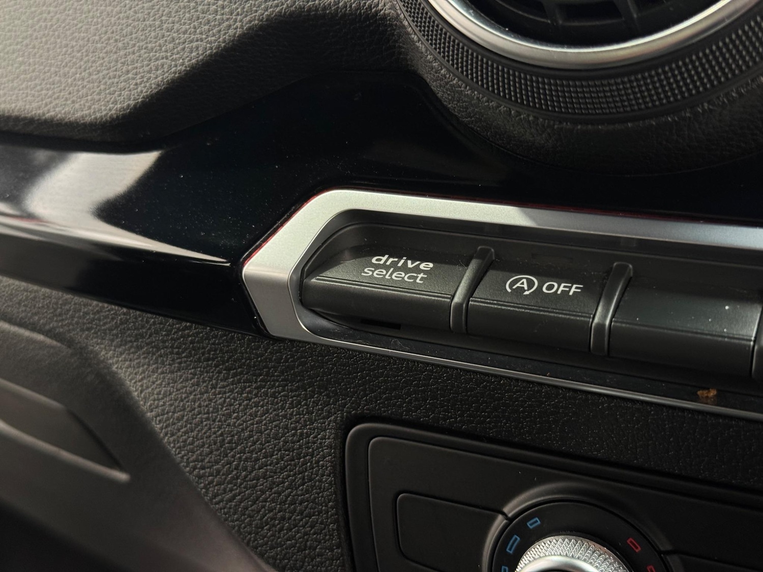 Used Audi Q2 for sale - 77824885: Photo 50