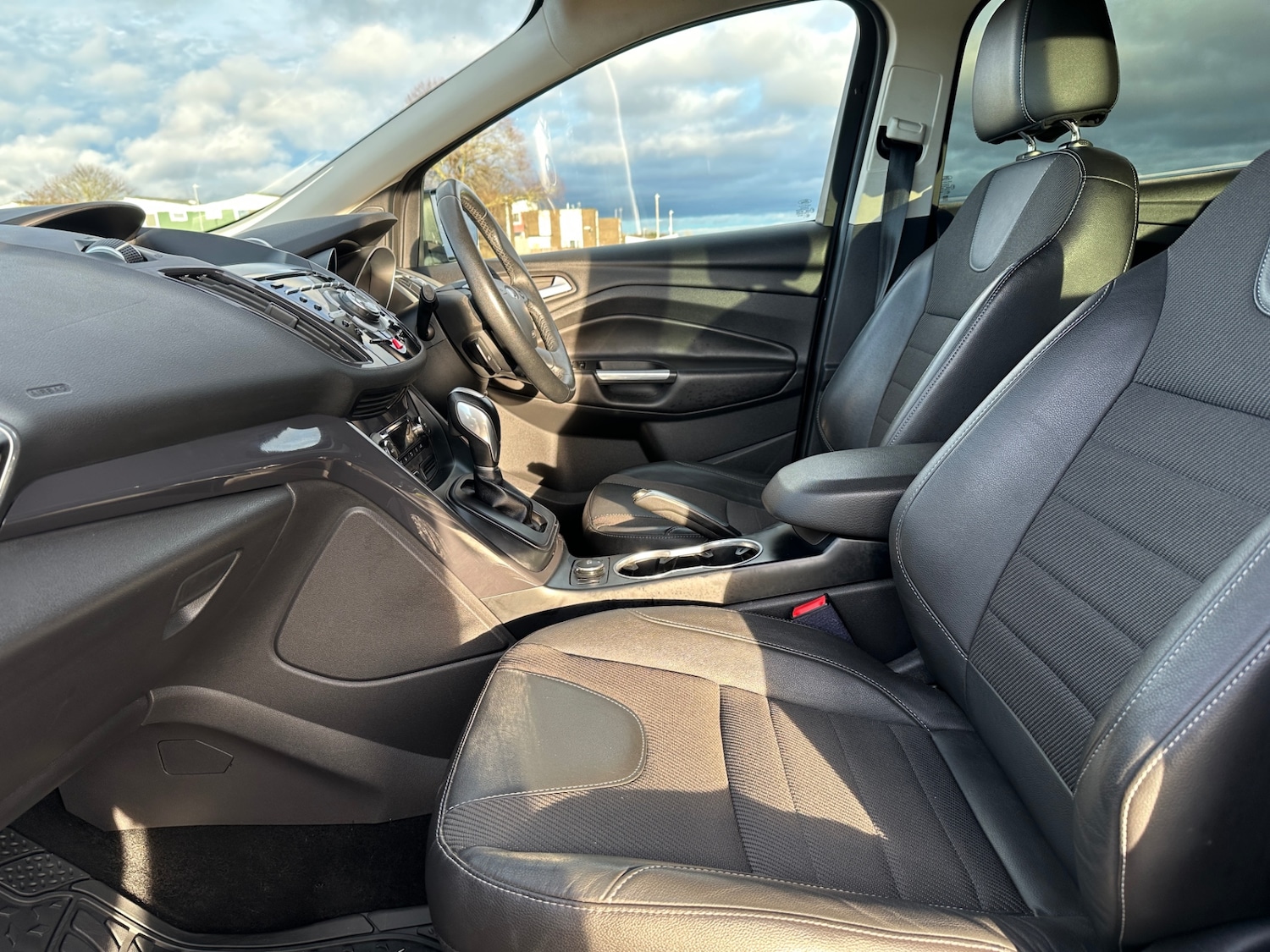 Used Ford Kuga 2014 for sale - 76727070: Photo 32