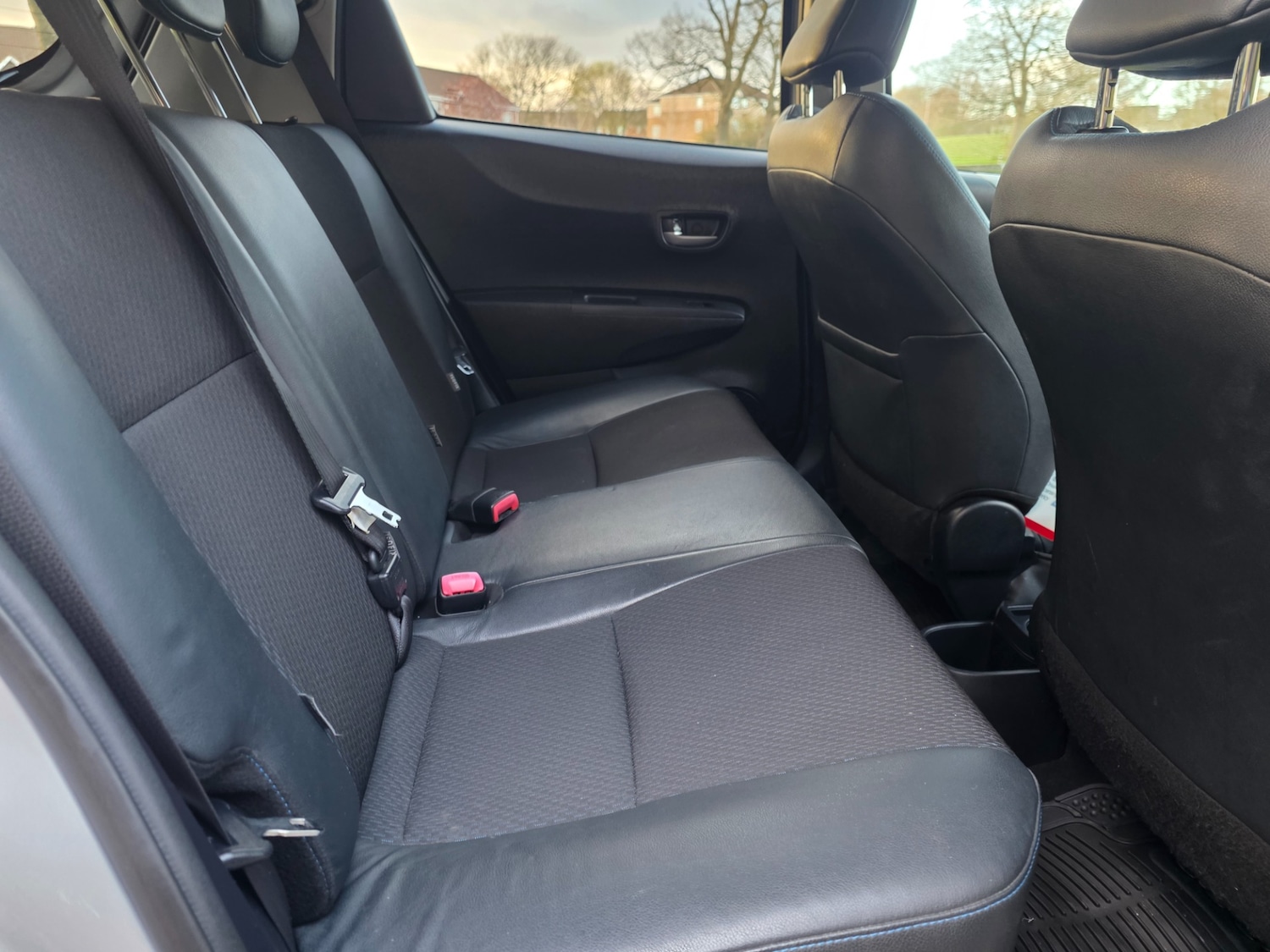 Used Toyota Yaris 2014 for sale - 78102567: Photo 31